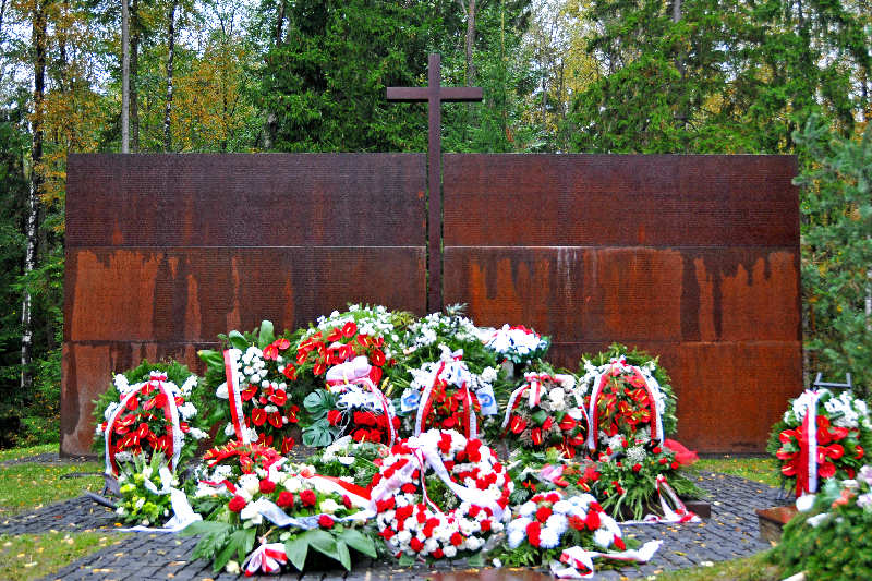 „Polska rusofobia” i Katyń: wystawa RVIO przy Memoriale Katyńskim